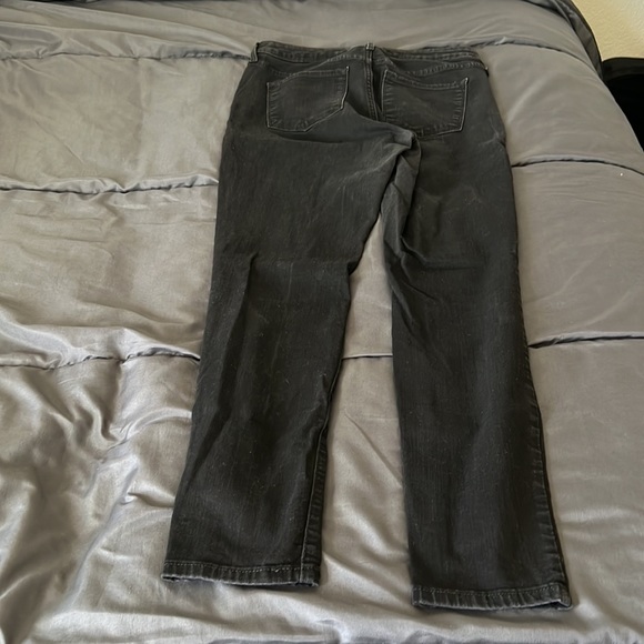 Jeans - Picture 2 of 2